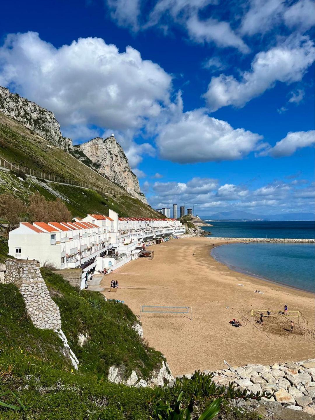 Beach Front Apartment Gibraltar Extérieur photo
