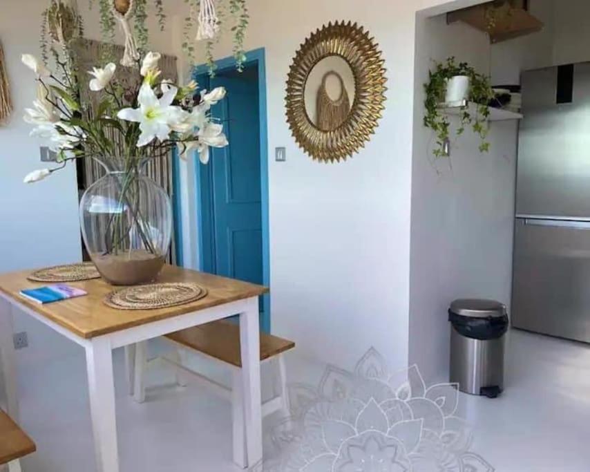 Beach Front Apartment Gibraltar Extérieur photo